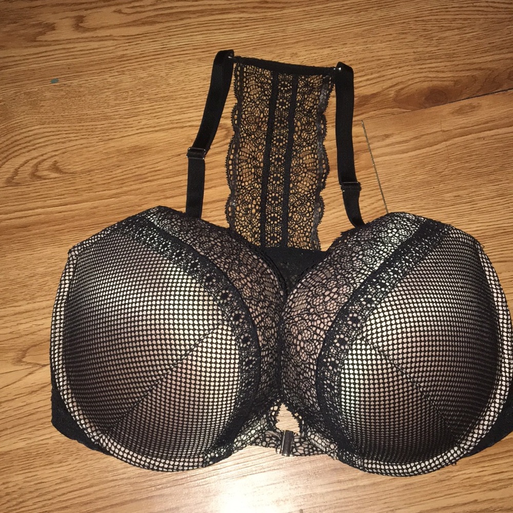 Victoria’s Secret Very Sexy Push-up 36DDD/F